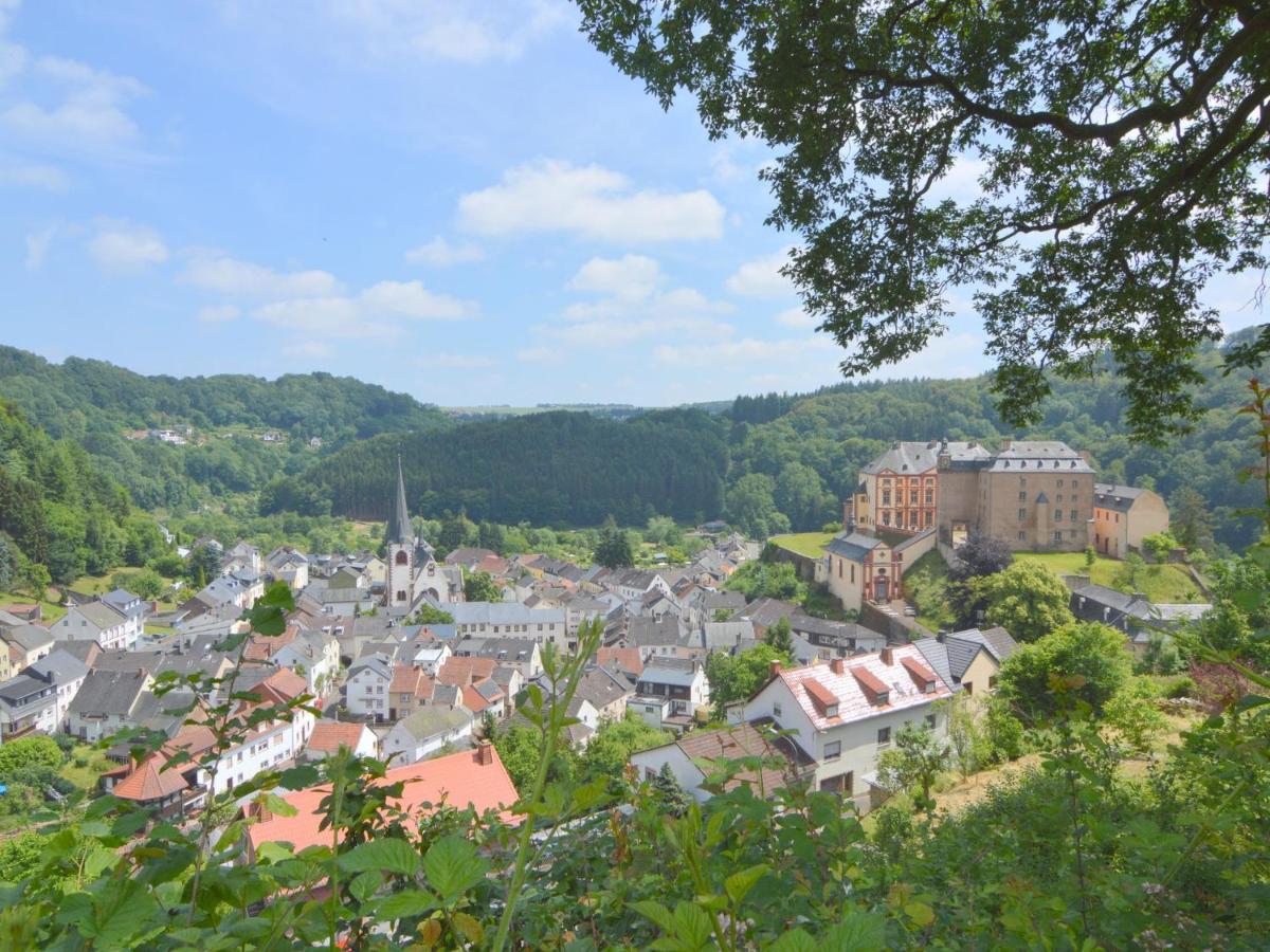 Very Comfortable House With Bathrooms And A Garden Mürlenbach Pokoj fotografie
