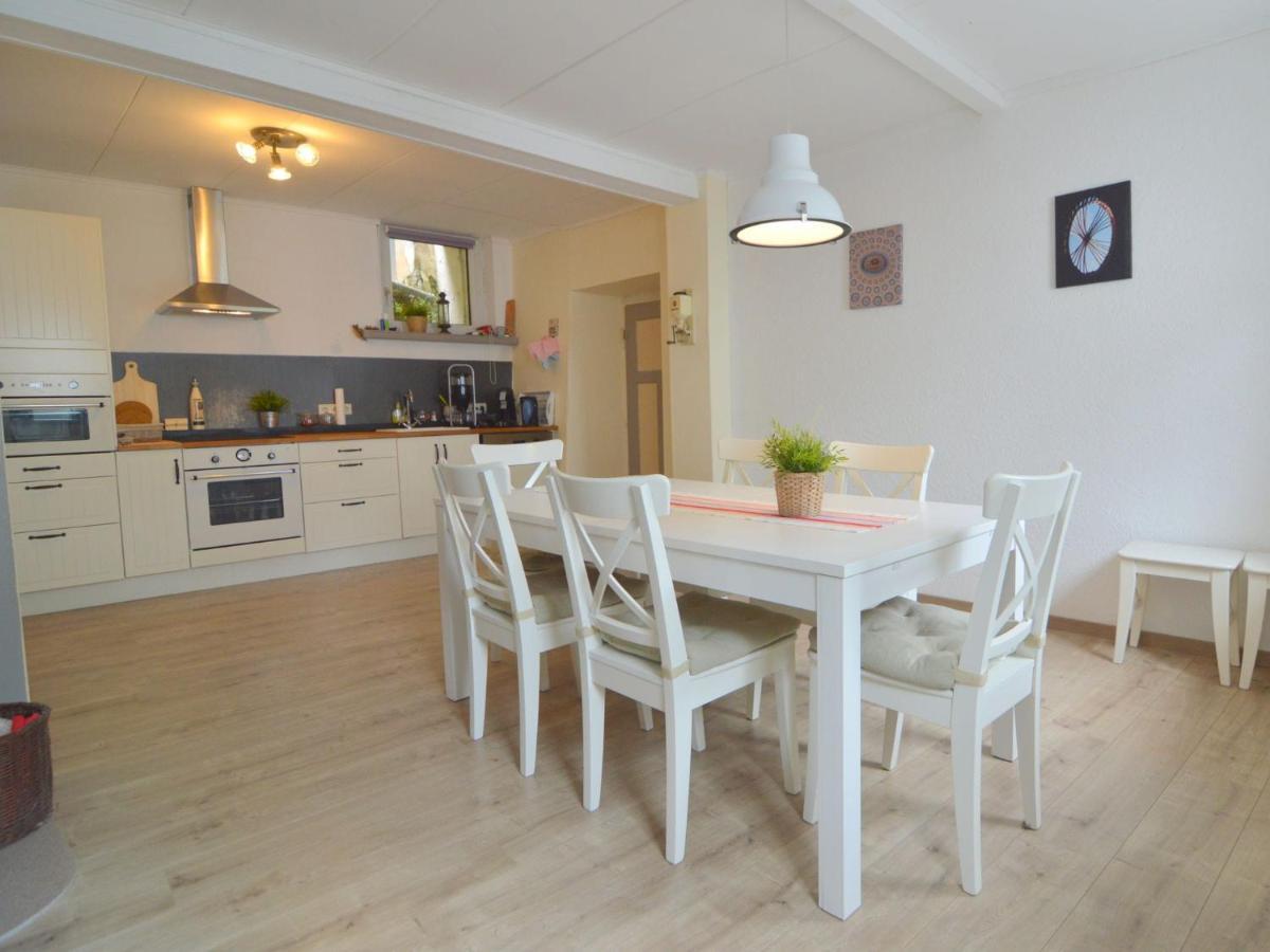 Very Comfortable House With Bathrooms And A Garden Mürlenbach Exteriér fotografie