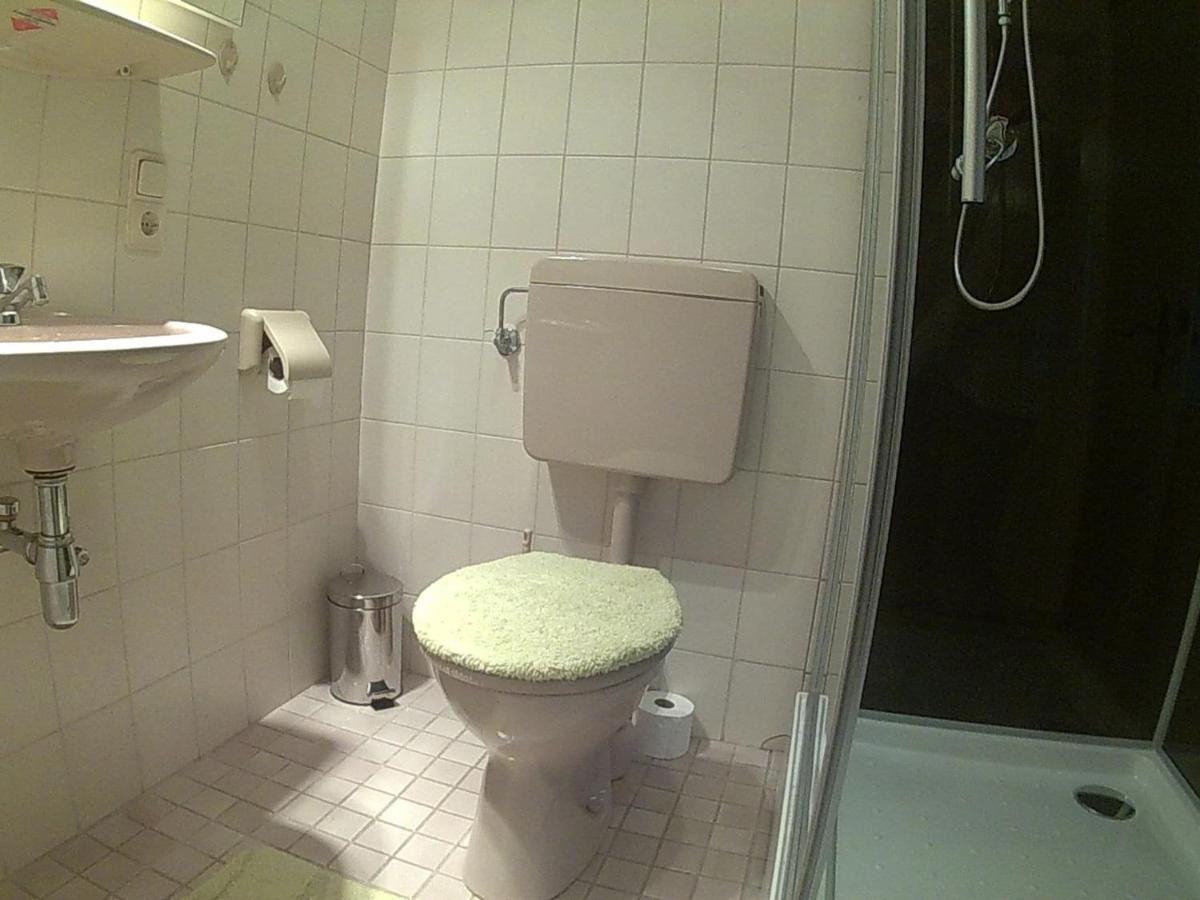 Very Comfortable House With Bathrooms And A Garden Mürlenbach Exteriér fotografie