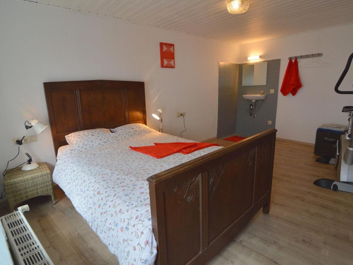 Very Comfortable House With Bathrooms And A Garden Mürlenbach Exteriér fotografie